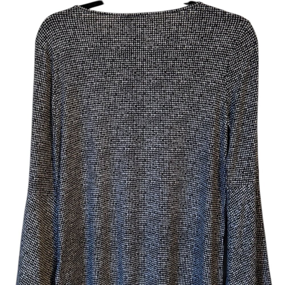 NWT  MICHEAL KORS TOP   NECKLINE DETAIL FLUTED SLEEVES SMALL   #G - Picture 4 of 11